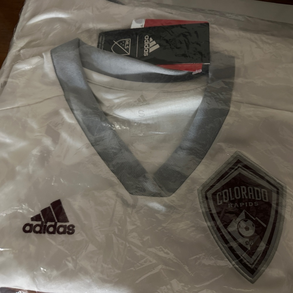Colorado rapids jersey.